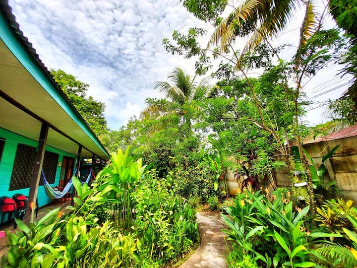 Have a nice cabin in Tortuguero