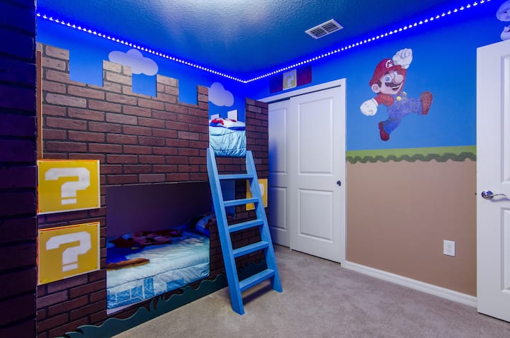 Mario Bedroom - Sleeps 4