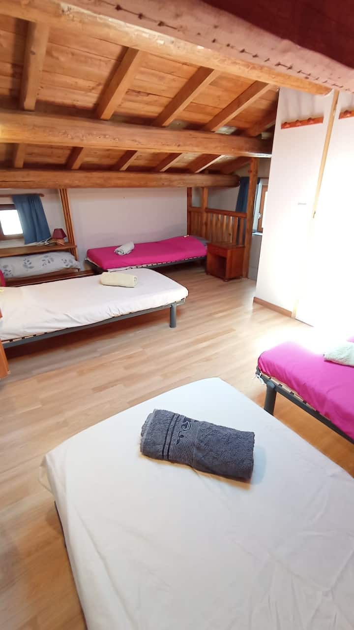 4 ‑ ადგილიანი საერთო საცხოვრებელი