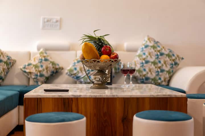 Living area image 5