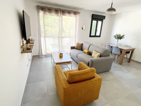 NEW! Paris- Roissy CDG- Disney- Parc des Expos