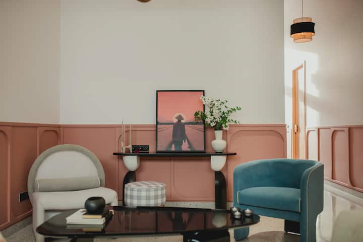 Living room image 18