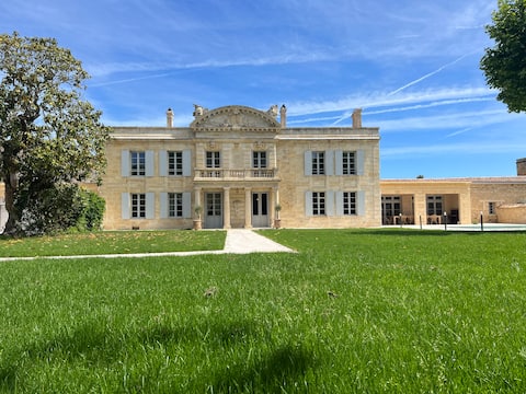 Luxury Home In Bordeaux