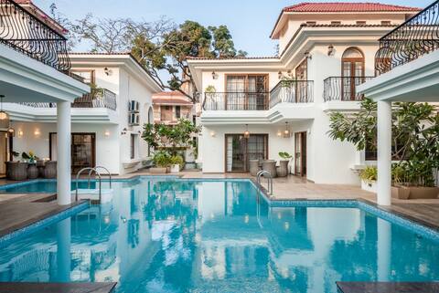Serene Essencia 12BHK Vagtor with 5 swimming pools