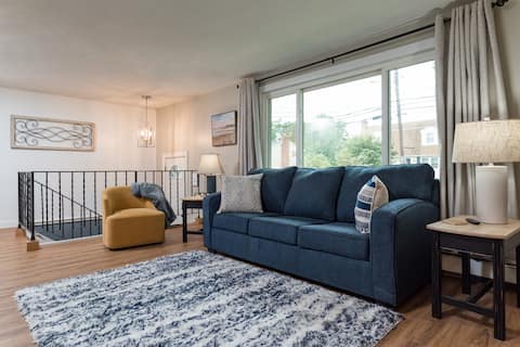 Delightful New England Townhome