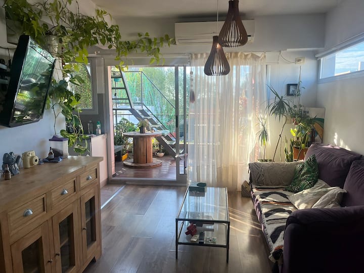 Квартира-студия с балконом и террасой в Coghlan