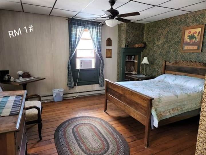 Sonestown Country Inn Room 1 - Hotels for Rent in Muncy Valley ...