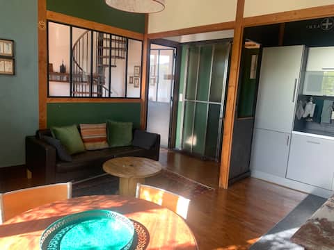 Popular Airbnb listing: Cozy apartment in Saint étienne