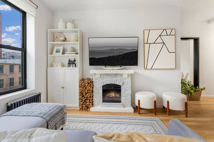 Bright Designer Cottage in Historic Harlem gallery image 3