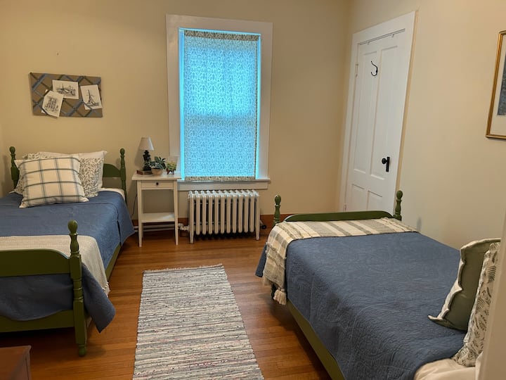 Chumba cha kulala kwenye ghorofa ya 2 na vitanda pacha 2.