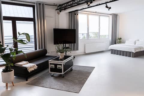 Leistungsstarkes Airbnb: Design Studio Apartment in Uhlenhorst