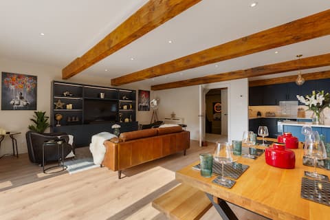 Luxury Penthouse Apartment