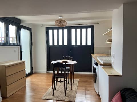 Charming refurbished studio