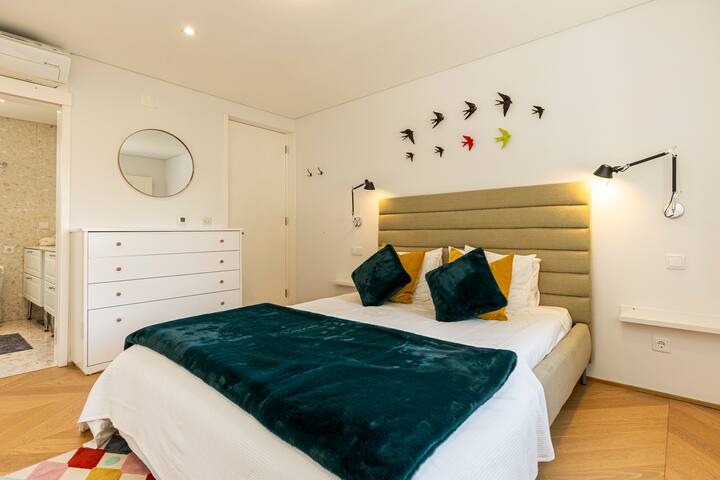 Contemporary Restelo Pool Haven by CadenzaLux gallery image 4