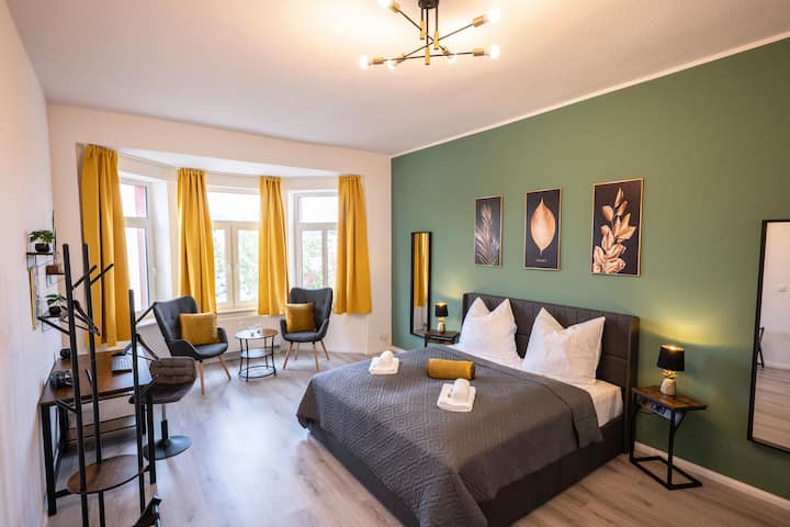 125 sqm in the city center | Parking | Elevator | Wi-Fi