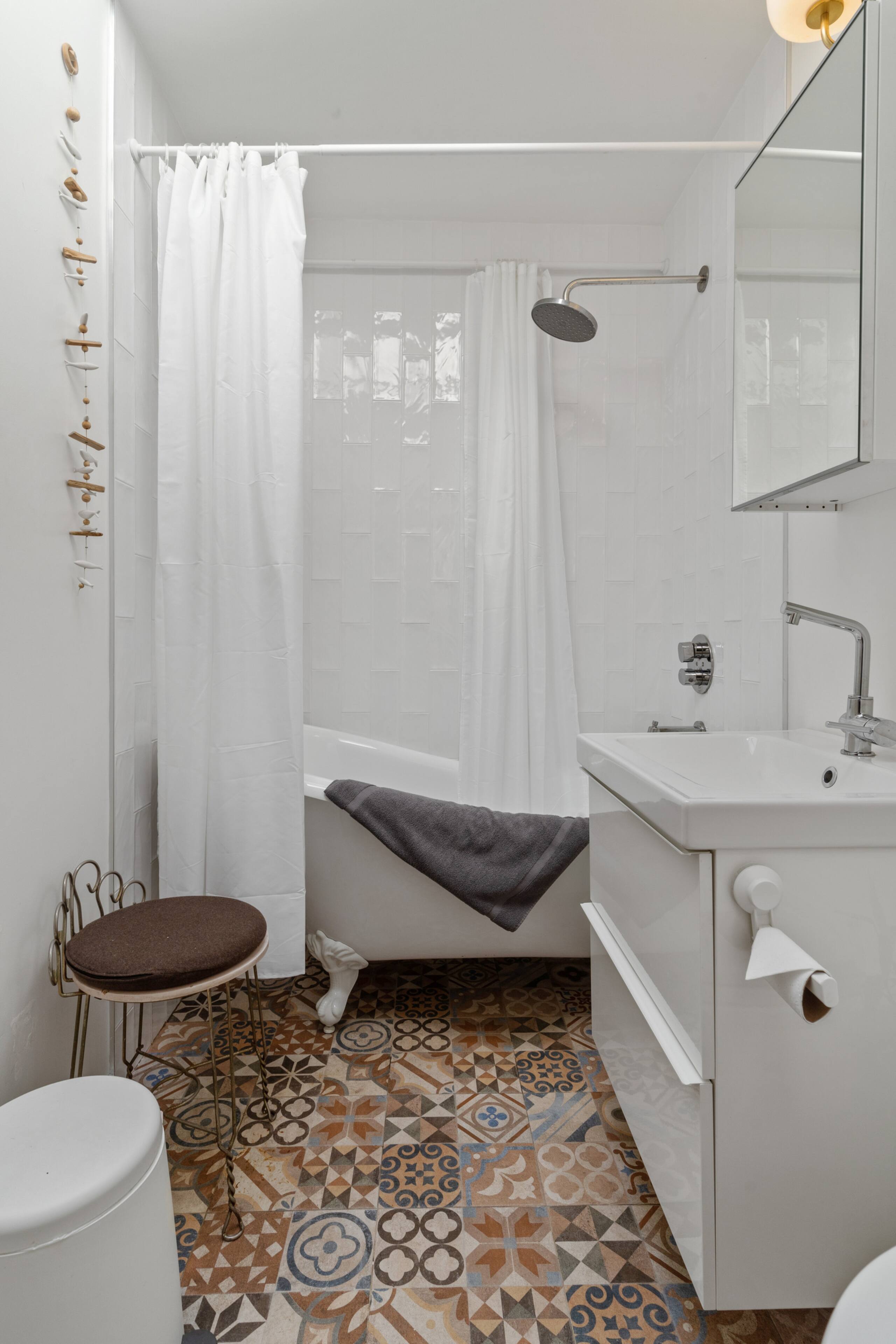 Home in San Francisco · ★4.59 · 2 bedrooms · 2 beds · 1 bath - Image 30