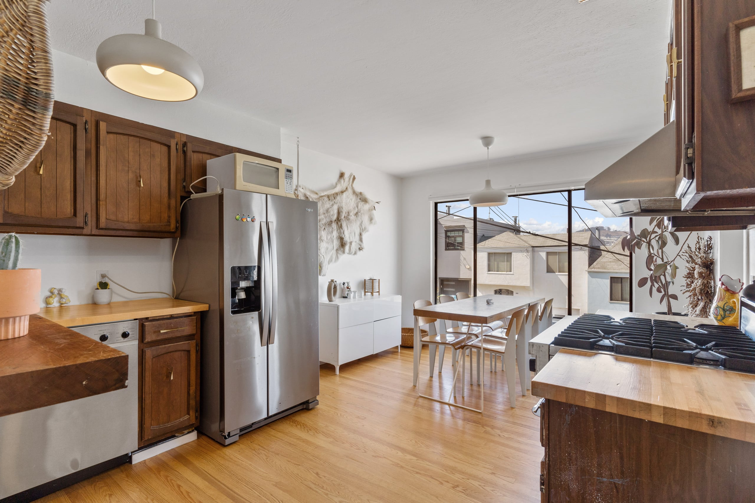 Home in San Francisco · ★4.59 · 2 bedrooms · 2 beds · 1 bath - Image 11