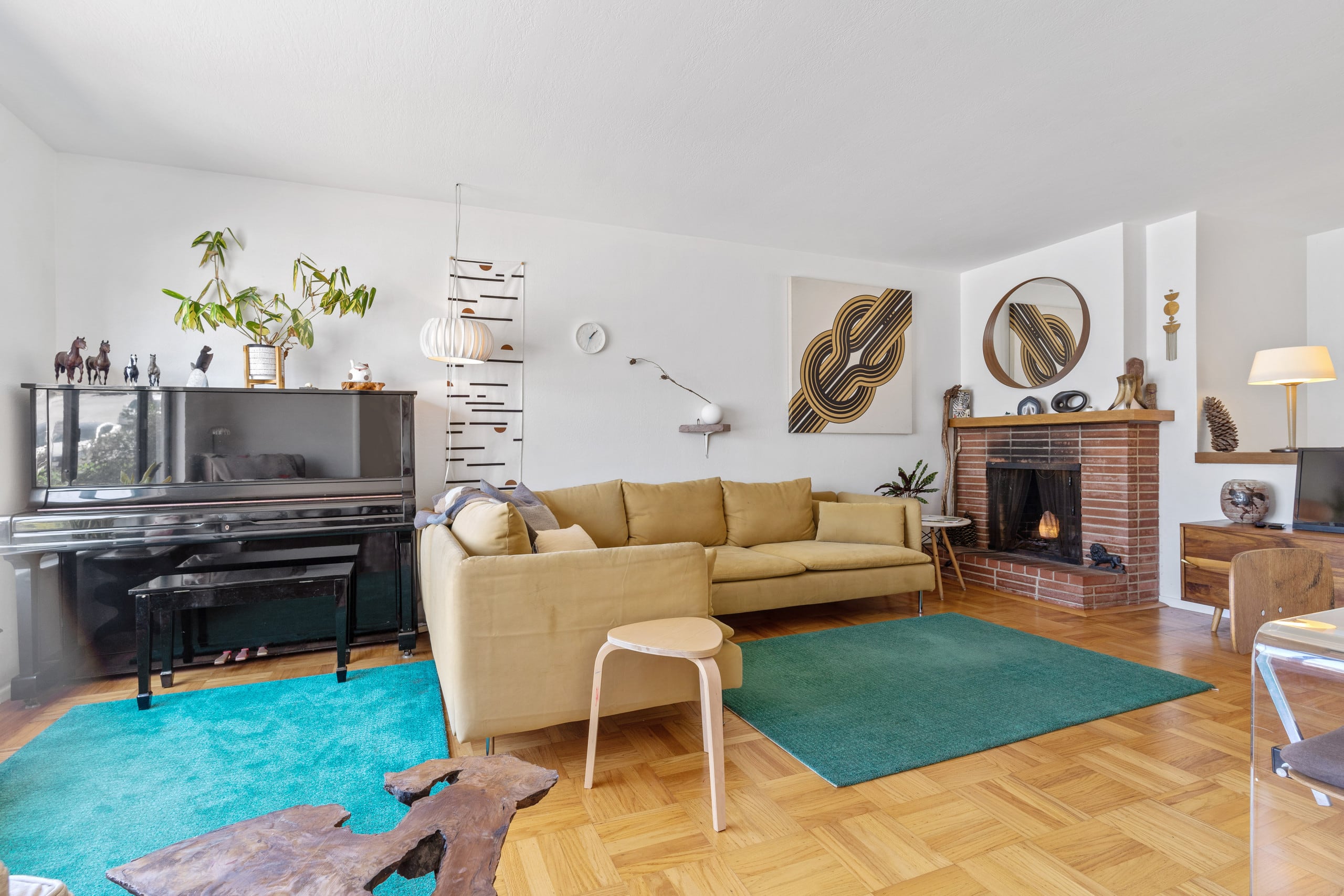 Home in San Francisco · ★4.59 · 2 bedrooms · 2 beds · 1 bath - Image 3