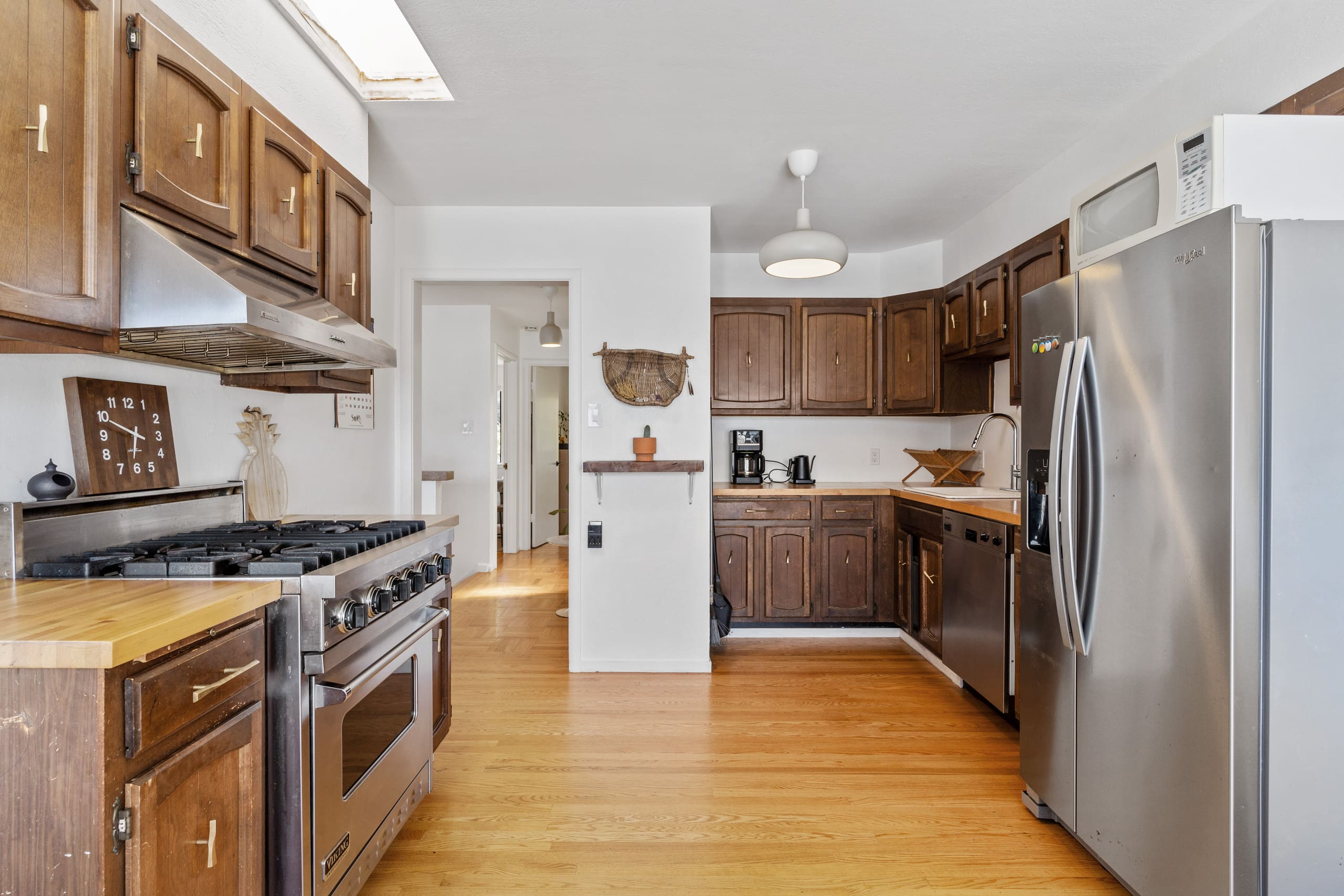 Home in San Francisco · ★4.59 · 2 bedrooms · 2 beds · 1 bath - Image 10