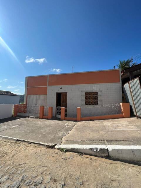 Experience the Essence of Piranhas