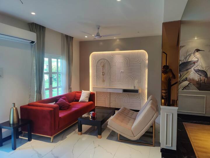 Living room image 2