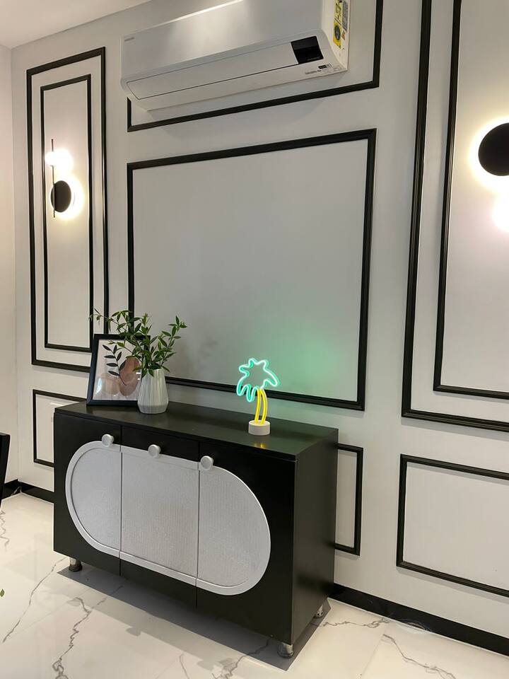 Living room image 9