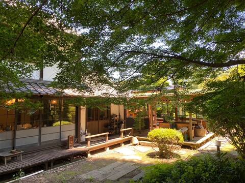 Entire home "Antique Villa" (1 hour hideaway from the city center)