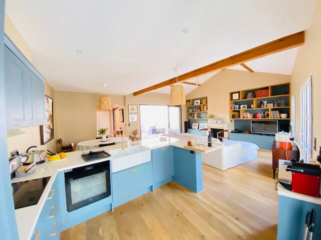 Maison-Bordeaux-terrasse-garage-climatisation gallery image 5