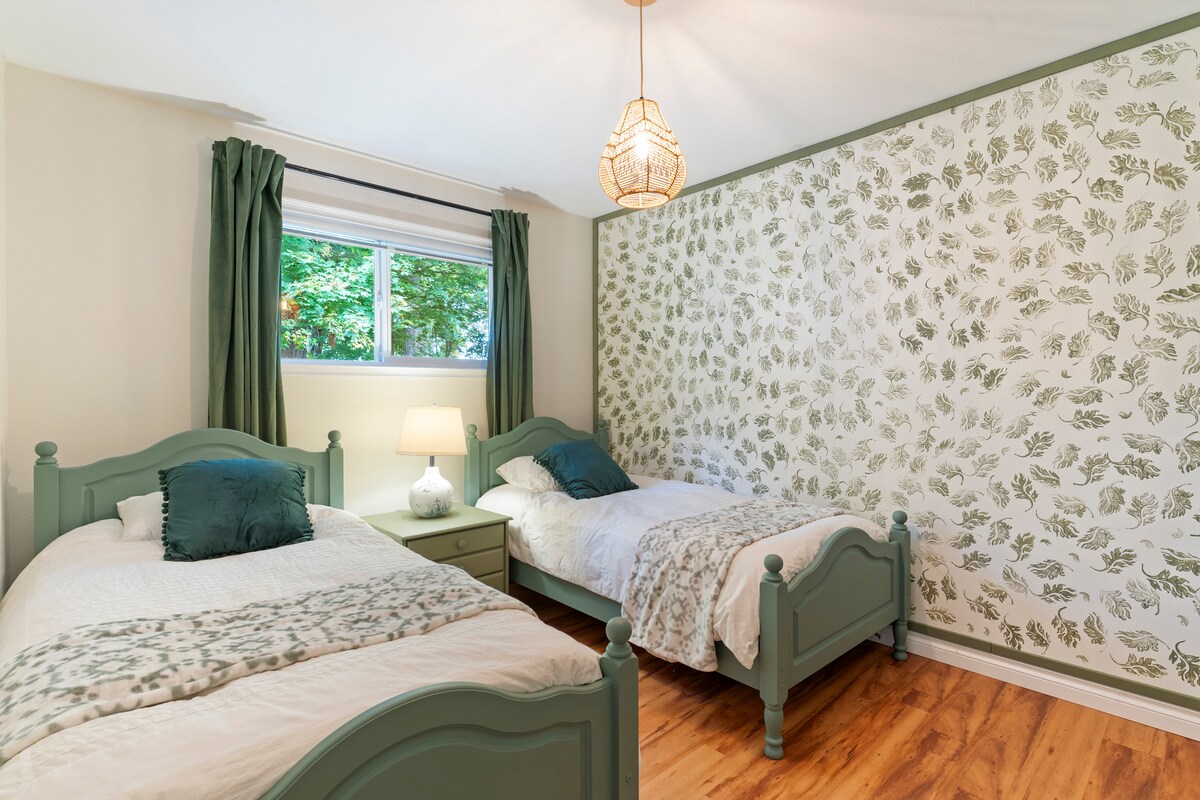 Chumba cha 2 cha kulala kilicho na Eneo la Michezo