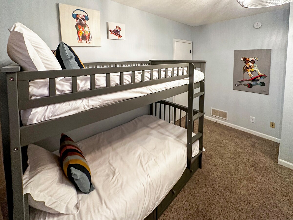 Bedroom 3 - Twin Bunks