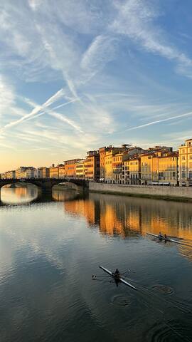 Apartment overlooking Ponte Vecchio gallery image 3