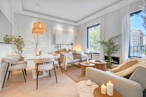 Successful Airbnb property: Luxury 2BR Retreat Park Views | Salamanca Neighborhood in Retiro