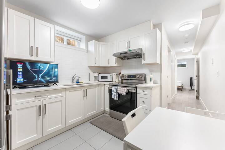 26-New, Cozy, Private Suite 2 bedrooms, 1 Bath