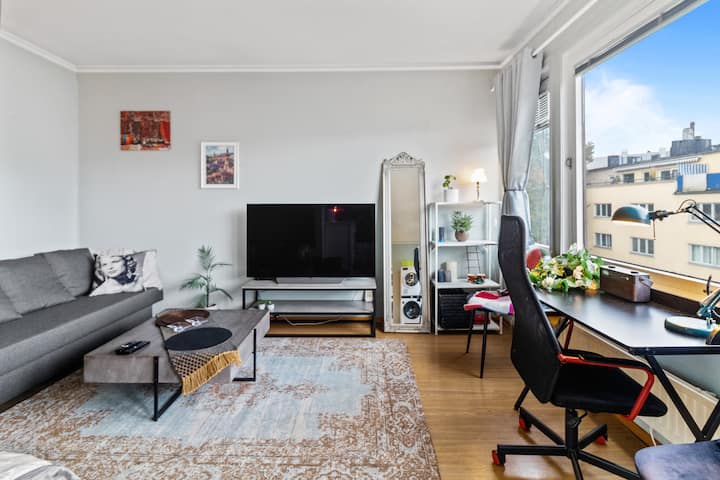 Top-floor Studio Apt W/balcony At Majorstuen - Oslo