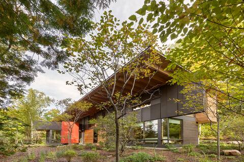 Award-winning lakeside cabin on 99 acres w/trails