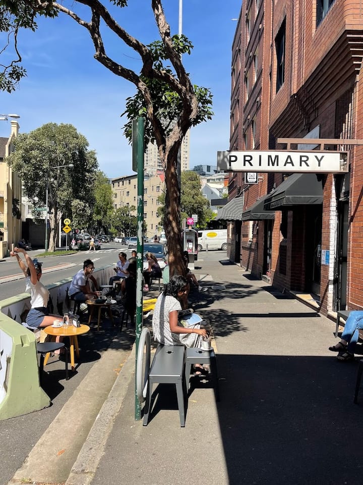 Another favourite just 2 min up on Elizabeth Bay Rd is Primary coffee - be prepared to be amazed!