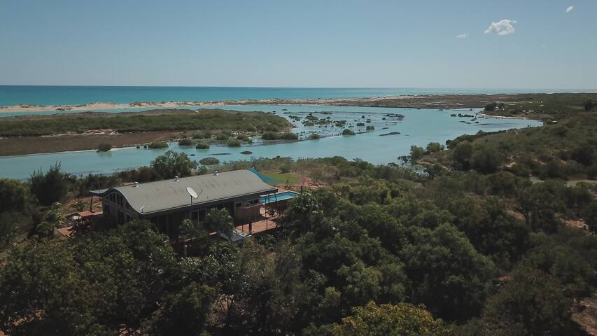 Broome “Wavehouse”Beach Retreat gallery image 2