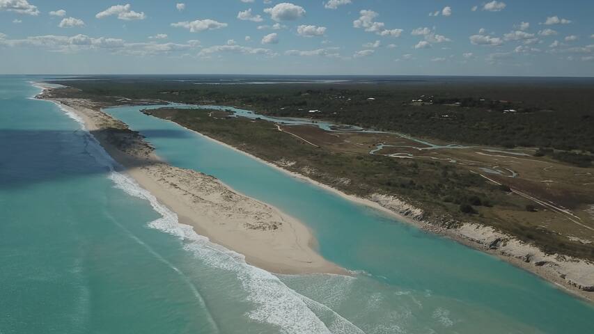 Broome “Wavehouse”Beach Retreat gallery image 3