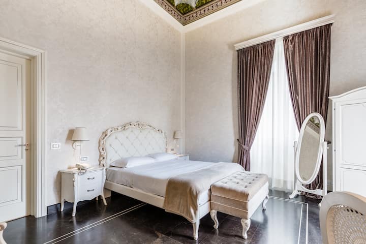 Raffinatezza E Comfort In Un Palazzo Nobiliare - Scicli