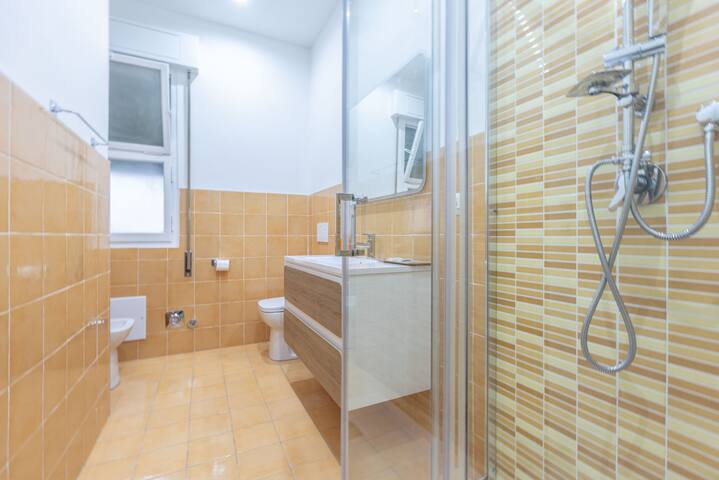 La Finestra Sul Centro, Bologna By Short Holidays gallery image 2