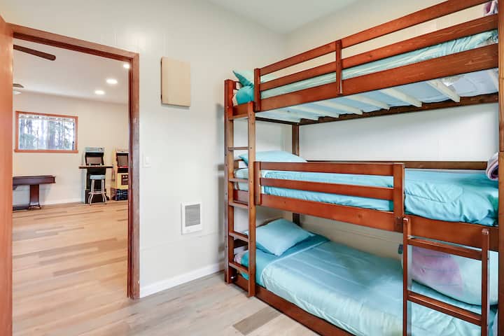 Salle de jeux avec lit superposé Chambre 1