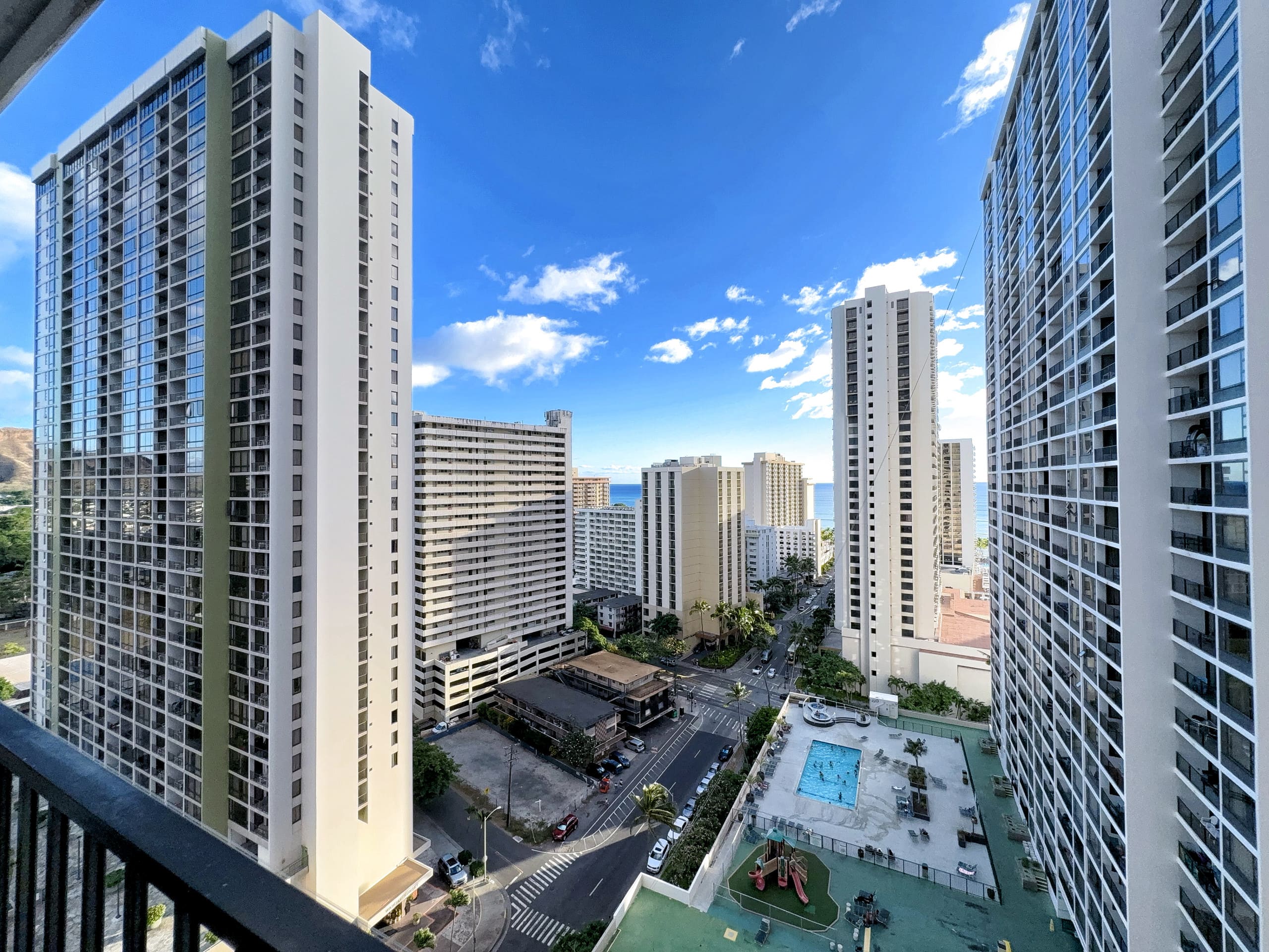 21FL Renovated Close to Beach w/Free Parking - Image 53