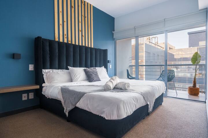 Polanco’s Frida-Infused Hideaway w/3BR/Terrace/GYM gallery image 2