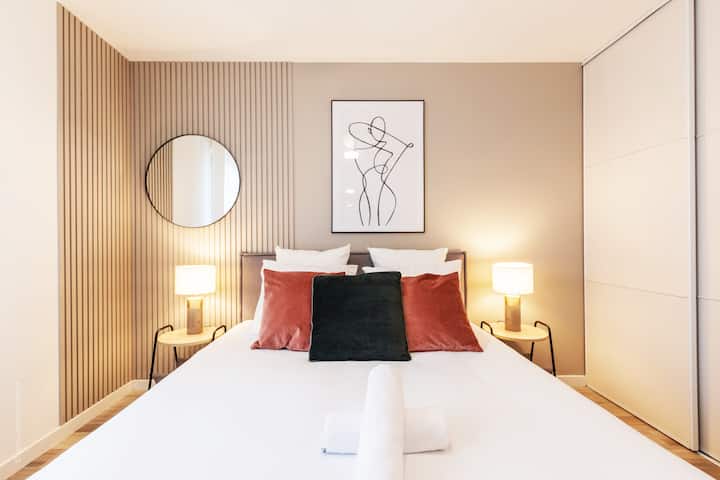 CHAMBRE点燃的标准双人床尺寸160X200