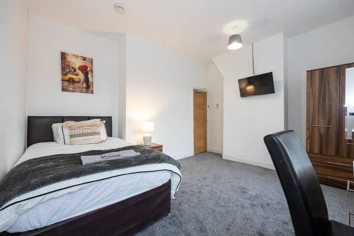 M6 Affordable Budget Guest house gallery image 3