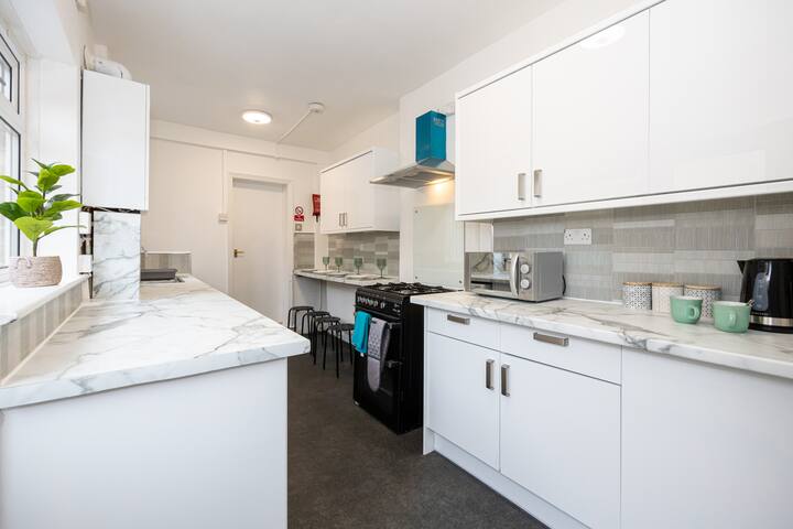 M6 Affordable Budget Guest house gallery image 5