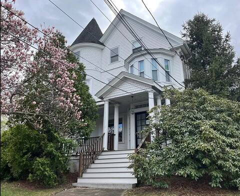 The home of a Masonic Lodge Master from 1900.