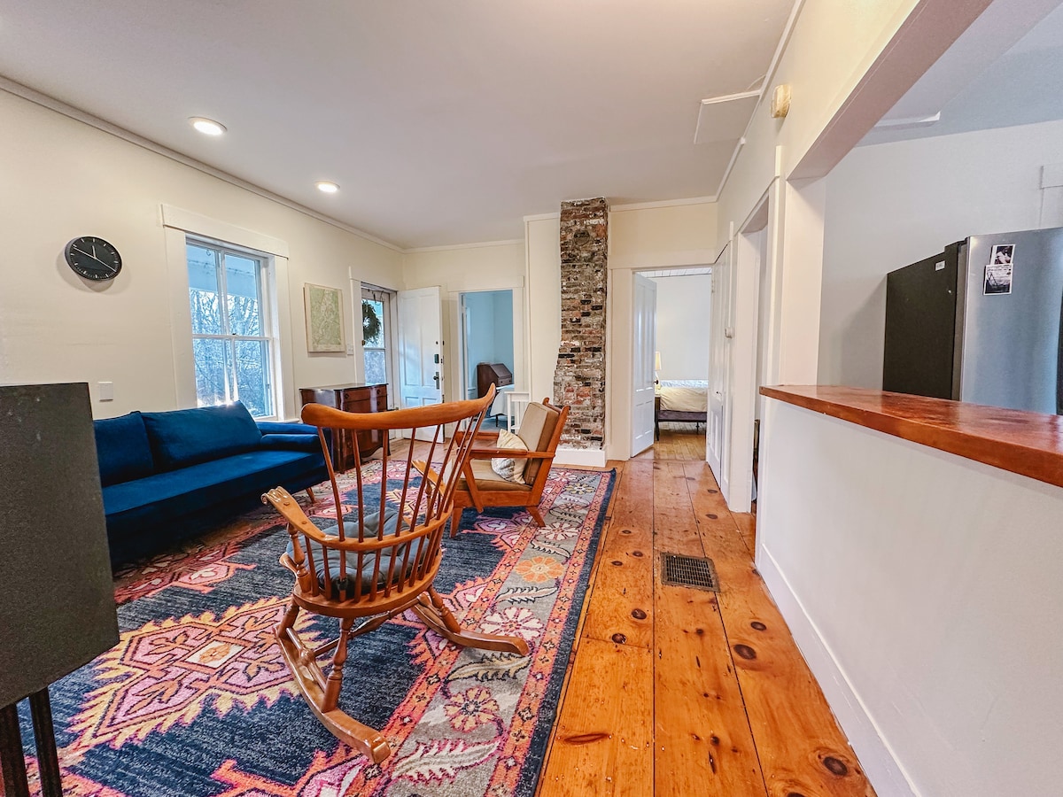 Top Airbnb: Dartmouth Area River House in Southern Vermont