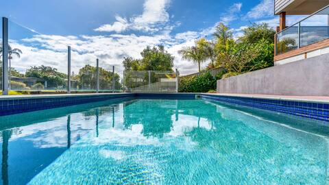 Cabarita Reef House - Pool, Lake, Beach & AC!