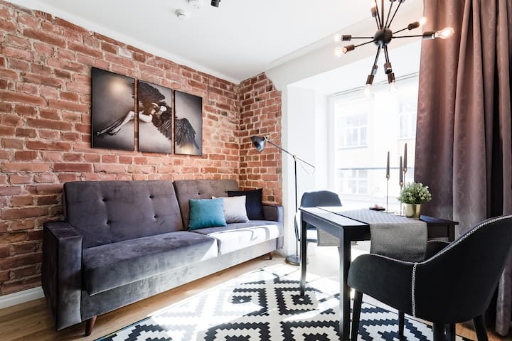 One-bedroom Apartment W/ Balcony In Centre Tallinn - Tallinn